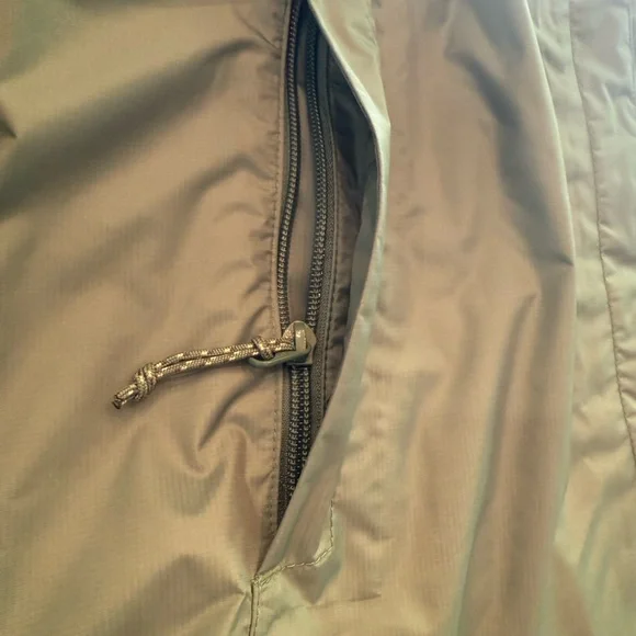 L.L. Bean Trail Model Rain Jacket - Picture 3 of 9